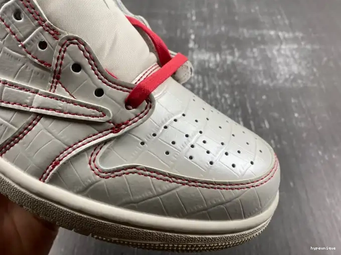HYPE Jordan OG Low DM7866-601 Travis Scott x 1 Air 0421